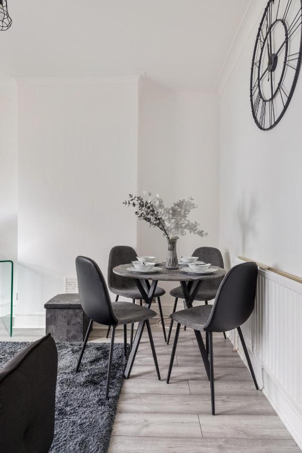 Beautifully Modern 2-Bed Apartment W/Garden London Exterior foto