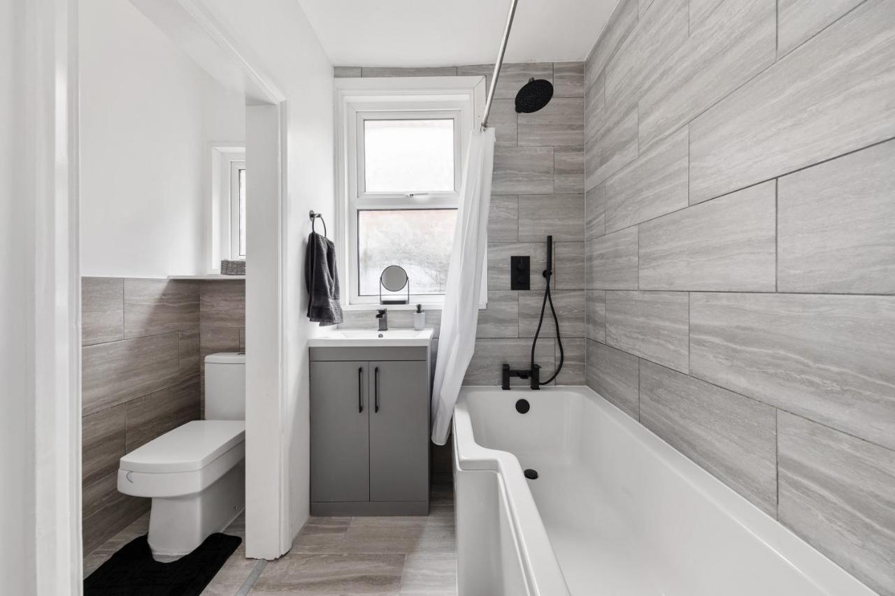Beautifully Modern 2-Bed Apartment W/Garden London Exterior foto