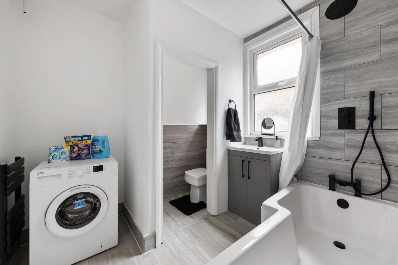 Beautifully Modern 2-Bed Apartment W/Garden London Exterior foto